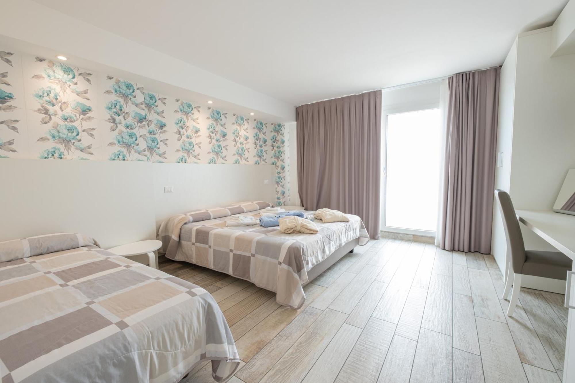 Hotel Capitol Gatteo a Mare Zewnętrze zdjęcie