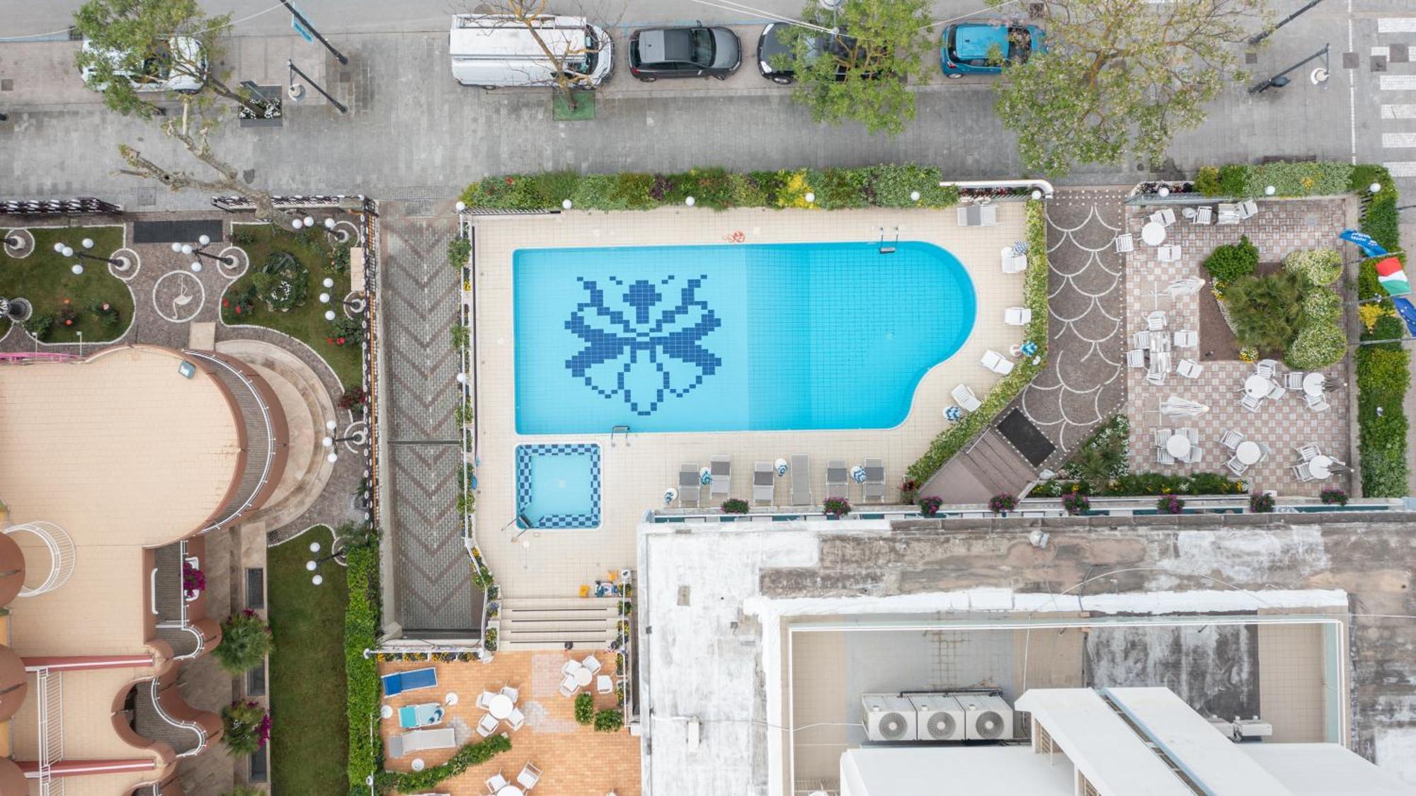Hotel Capitol Gatteo a Mare Zewnętrze zdjęcie